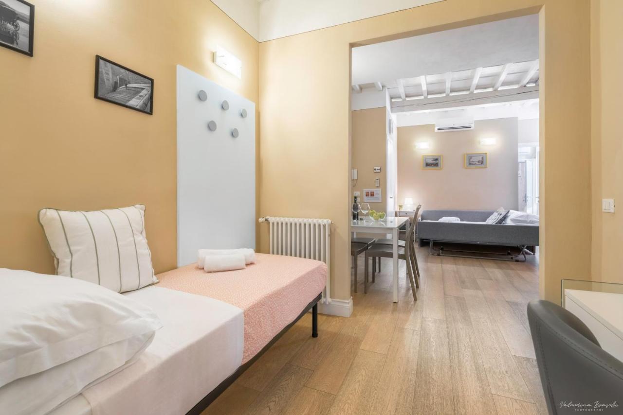 Wine Apartments Florence Barolo Екстер'єр фото