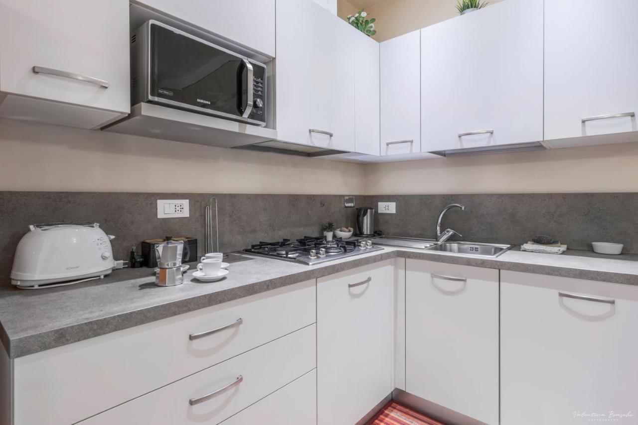 Wine Apartments Florence Barolo Екстер'єр фото