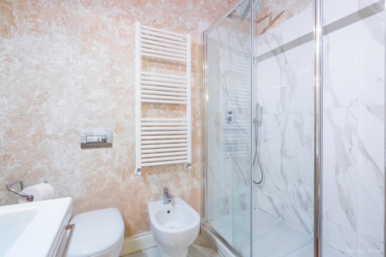 Wine Apartments Florence Barolo Екстер'єр фото