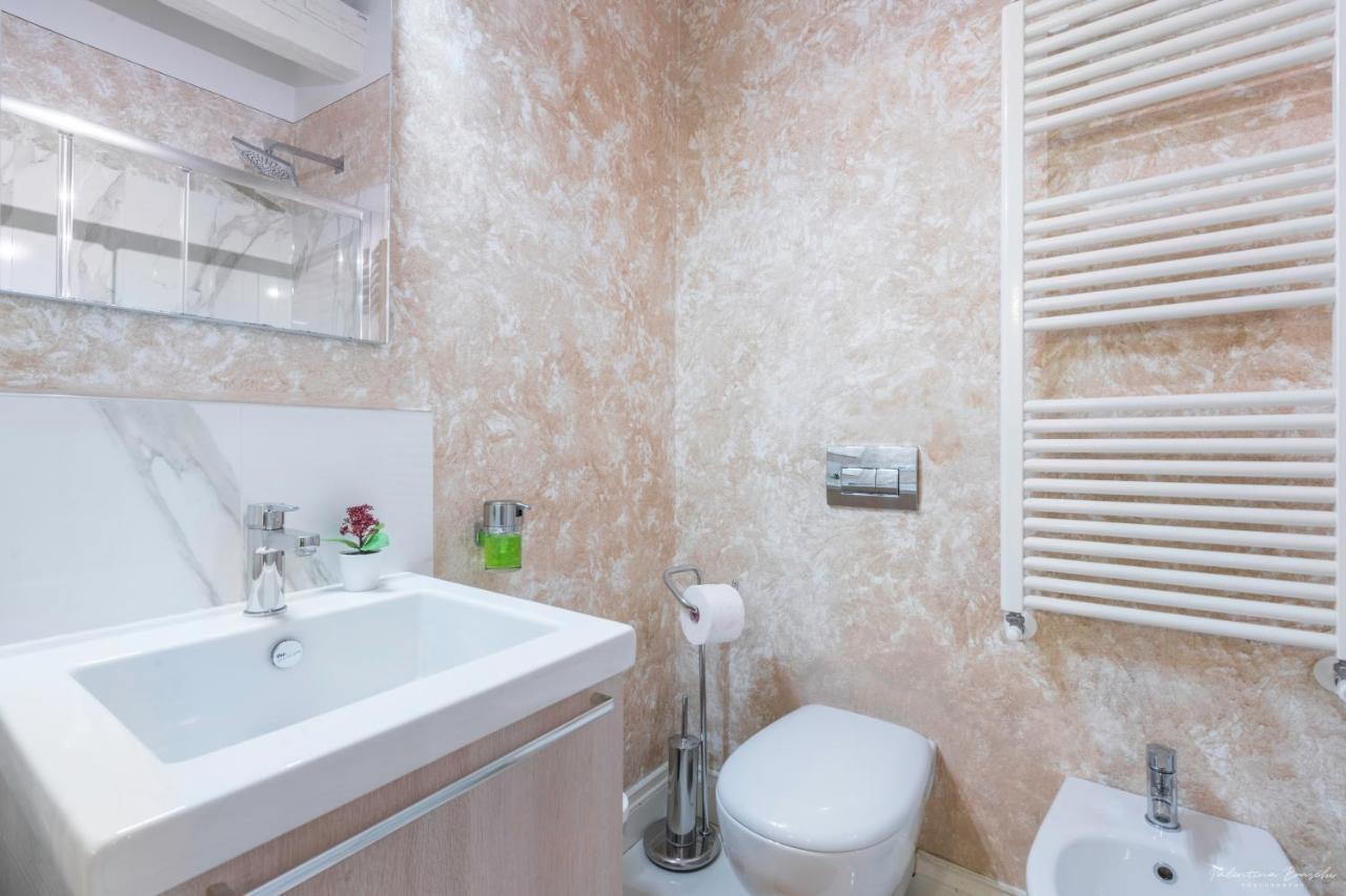 Wine Apartments Florence Barolo Екстер'єр фото