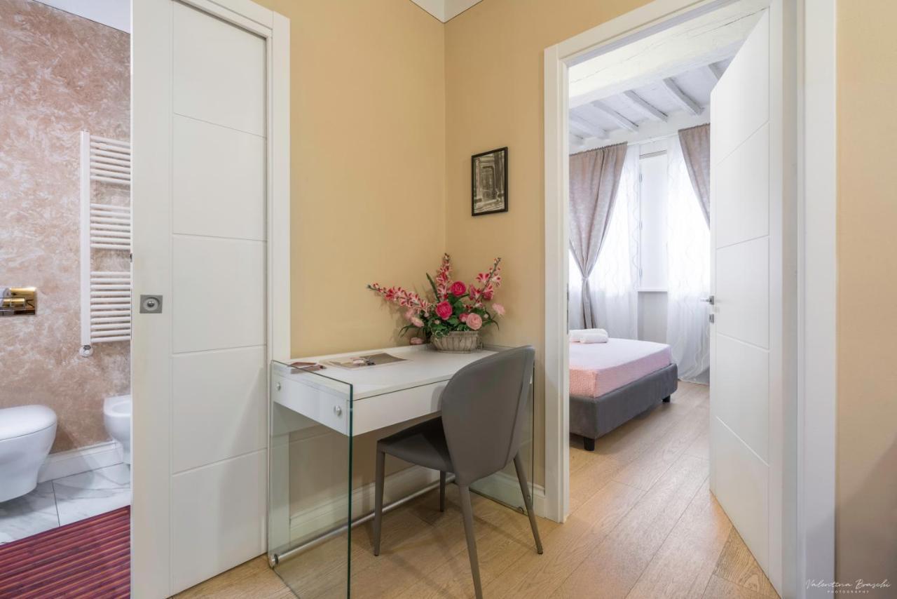 Wine Apartments Florence Barolo Екстер'єр фото