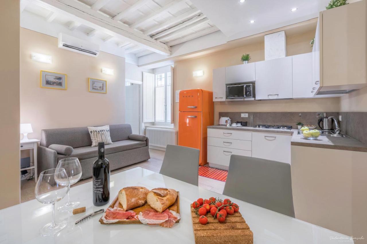 Wine Apartments Florence Barolo Екстер'єр фото