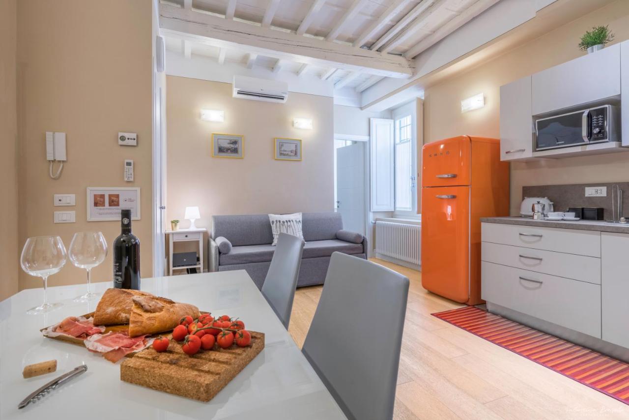 Wine Apartments Florence Barolo Екстер'єр фото