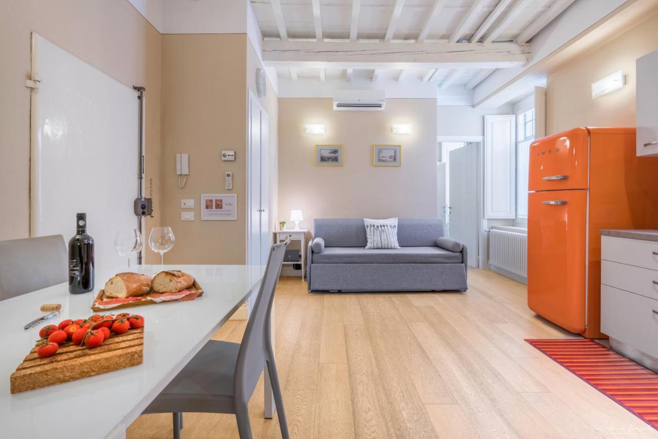 Wine Apartments Florence Barolo Екстер'єр фото