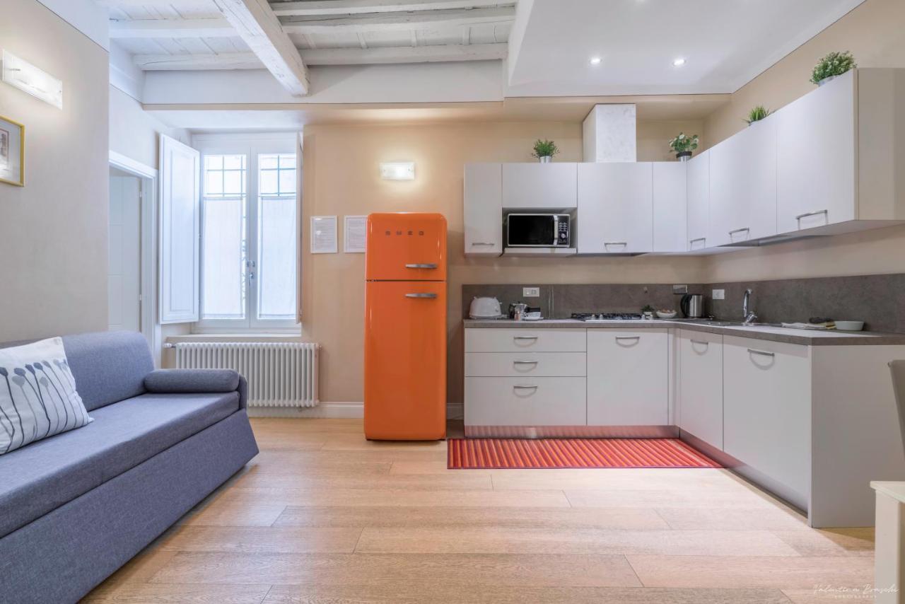 Wine Apartments Florence Barolo Екстер'єр фото